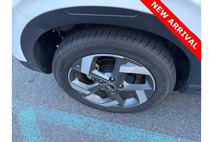 $16598 : Hyundai VENUE 2023 SEL 4dr C image 7