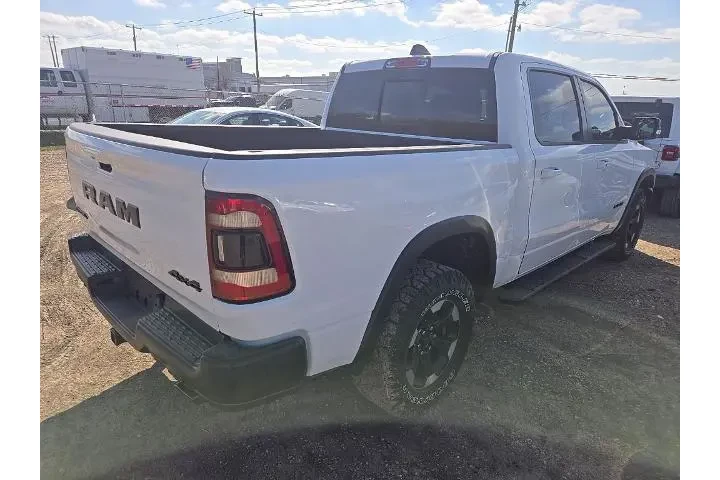 $39430 : Ram 1500 2021 4x4 Rebel 4dr image 5