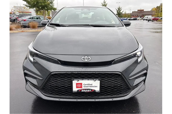$26992 : Gold Certified2025 Corolla SE image 9