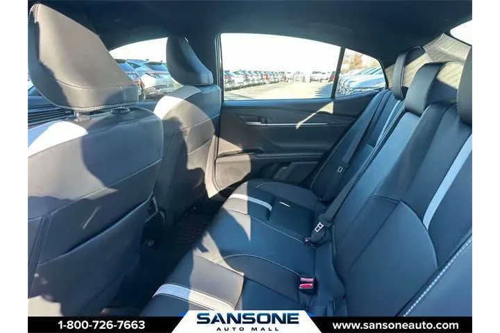 $30959 : Toyota Camry 2025 AWD SE 4dr image 9