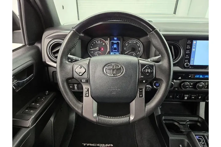$35998 : Toyota Tacoma 2020 4x4 TRD S image 10