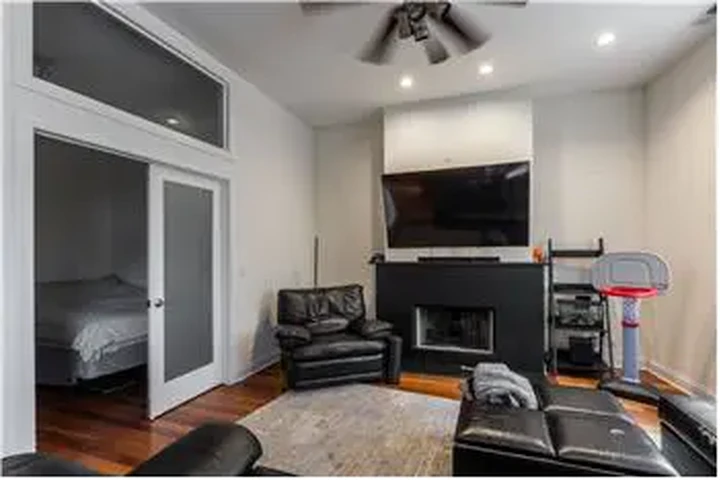 $4395 : Rental property with 3 bedro image 7