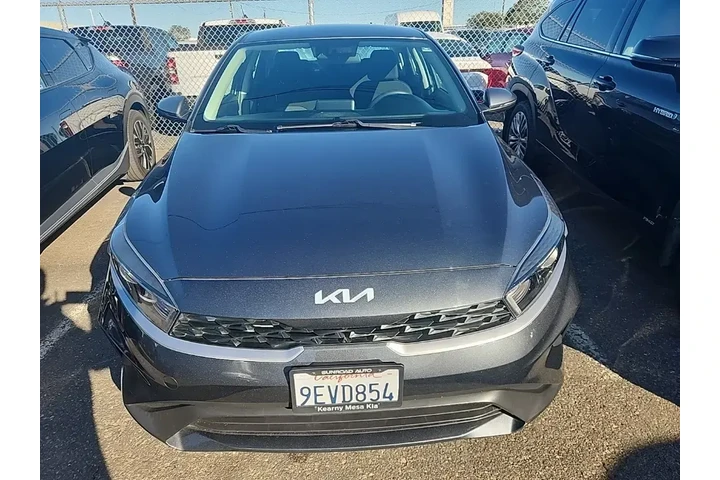 $17991 : Kia Forte 2023 LXS 4dr Sedan image 1