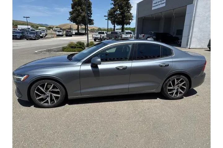 $12950 : Volvo S60 2019 AWD T6 Moment image 2