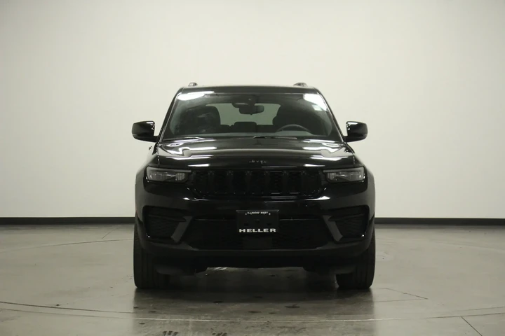 $26962 : Jeep Grand Cherokee 2023 4x2 image 2