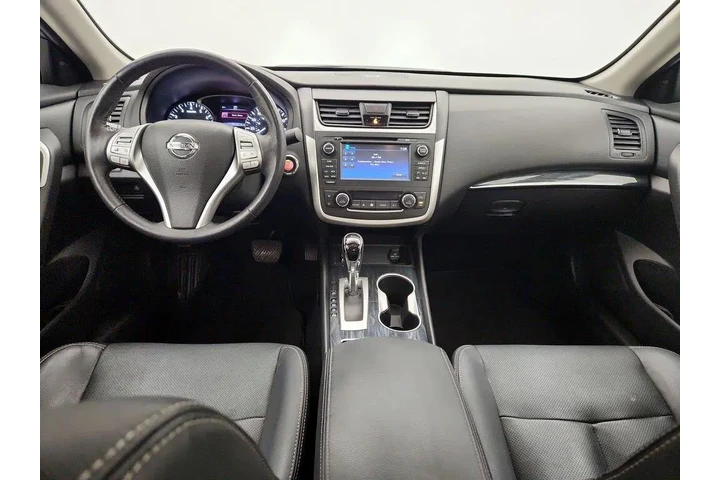 $15998 : Nissan Altima 2016 2.5 SL 4d image 9