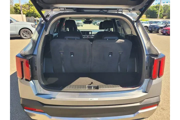 $37301 : Kia Sorento Plug-In Hybrid 2 image 8