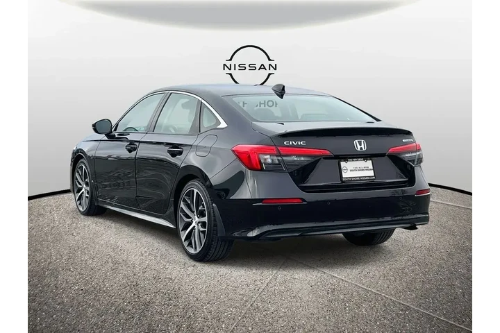 $21825 : Honda Civic 2024 Touring 4dr image 8