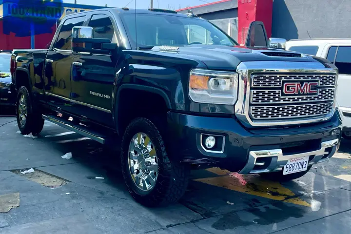 $35000 : 2019 GMC SIERRA DENALI 2500 4W image 3