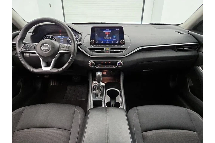$17998 : Nissan Altima 2021 2.5 SV 4d image 9