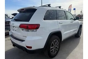 $19900 : 2020 Grand Cherokee thumbnail
