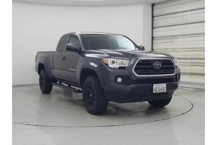 $30998 : Toyota Tacoma 2019 4x2 SR5 V image 1