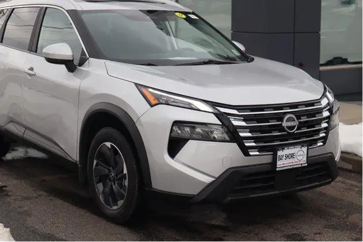 $22238 : Nissan Rogue 2025 SV 4dr Cro image 3