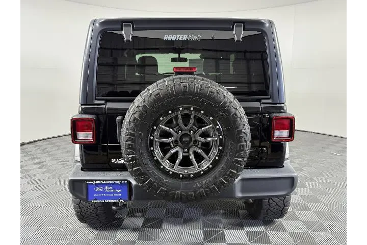 Jeep Wrangler 2022 4x4 Sport image 4