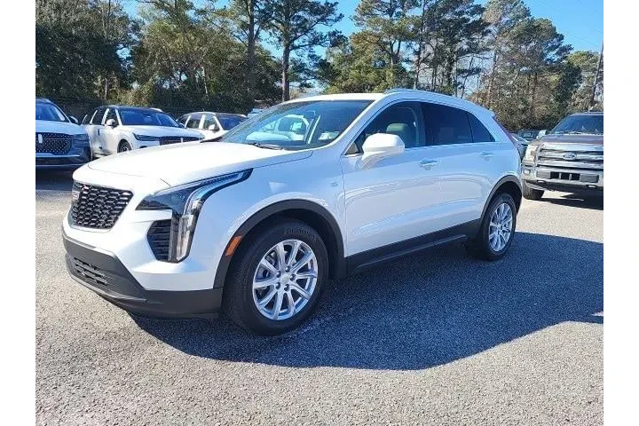 $27986 : Cadillac XT4 2023 Luxury 4dr image 4