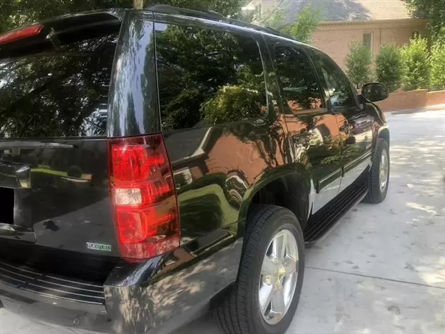 $7500 : 2011 Chevrolet Tahoe LT image 4