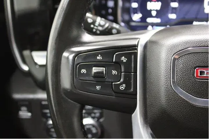 $39998 : GMC Sierra 1500 2024 4x4 SLE image 10