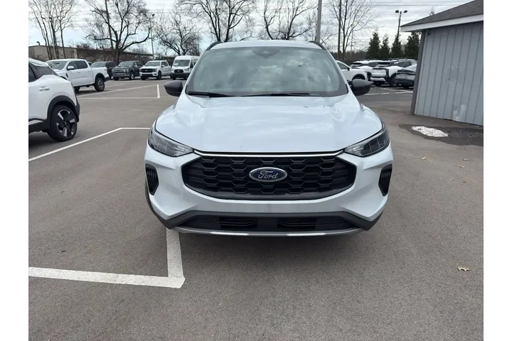 $27501 : Ford Escape 2025 AWD ST-Line image 3