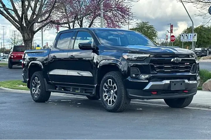 $37995 : Chevrolet Colorado 2024 4x4 image 9