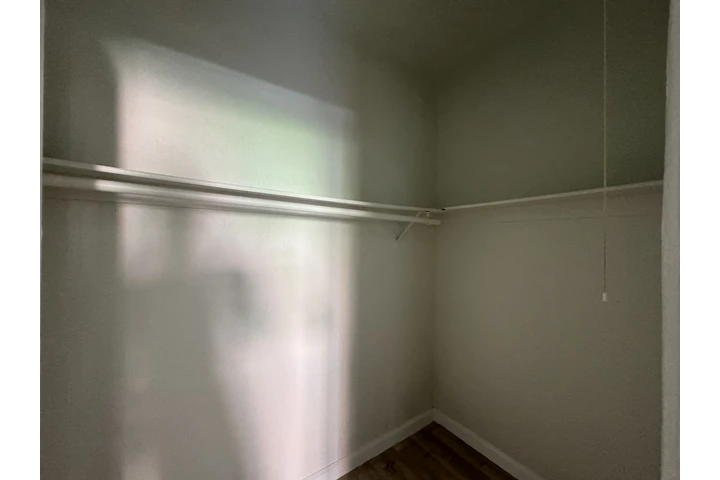 $1200 : 1200 image 3