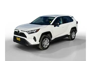 Toyota RAV4 2024 AWD LE 4dr