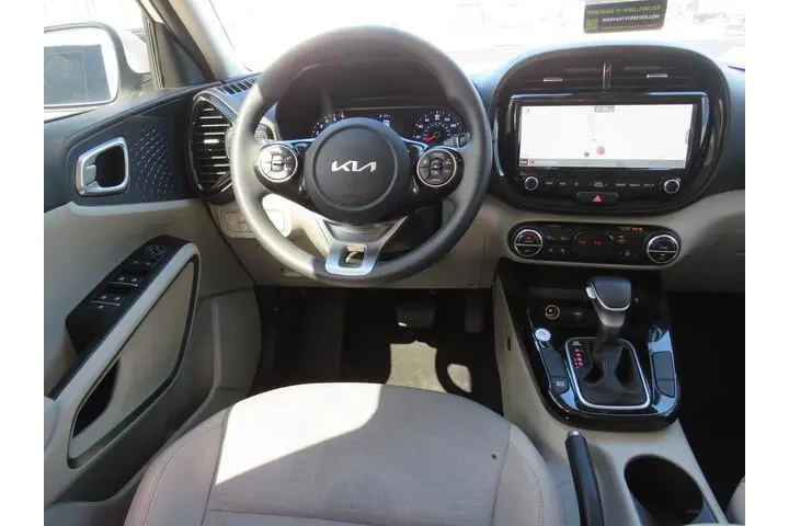 $21291 : Kia Soul 2022 S 4dr Crossove image 9