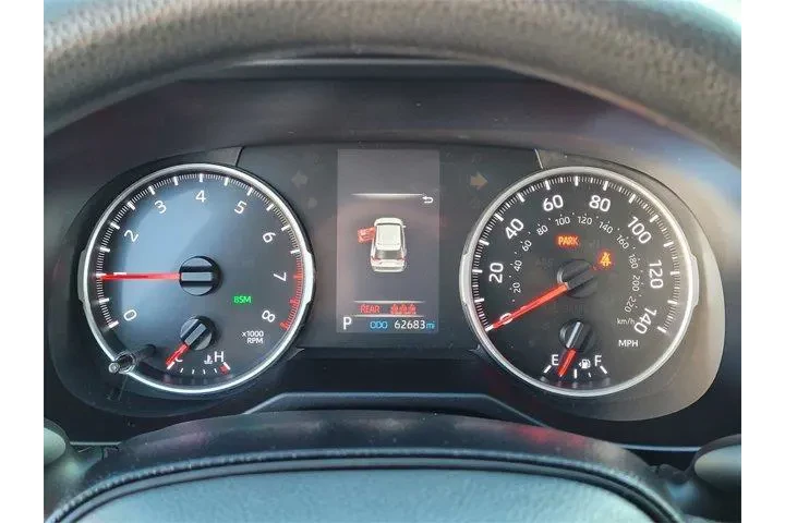 $24488 : Toyota RAV4 2021 AWD XLE 4dr image 10