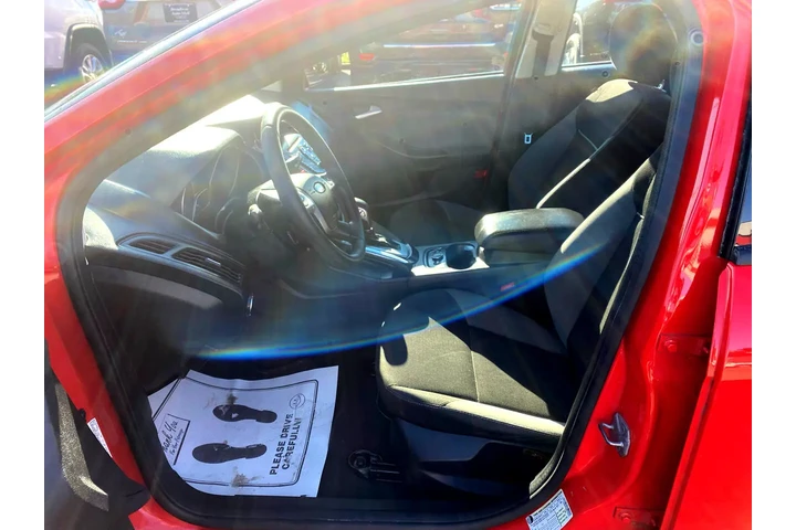 $4980 : 2014 Focus 4dr Sdn SE image 9