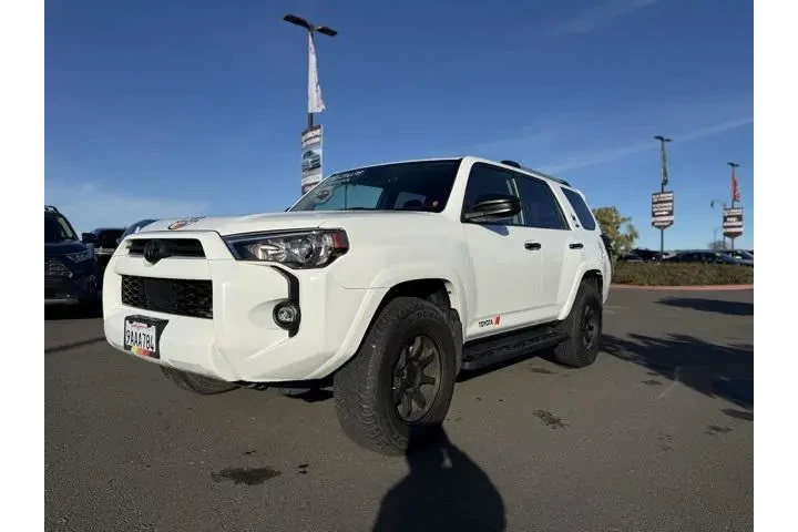 $38899 : Toyota 4Runner 2023 4x4 SR5 image 2