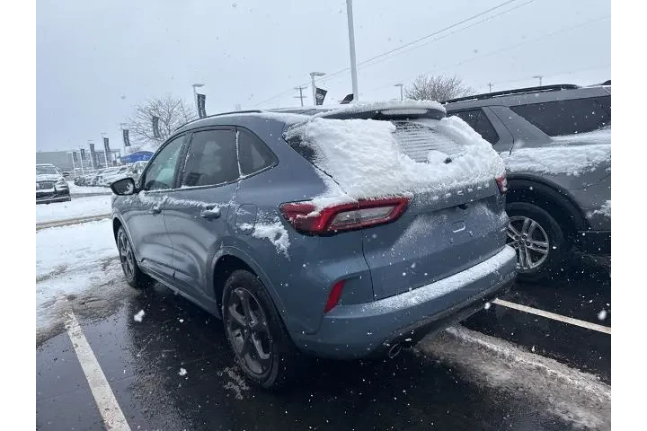 $25254 : Ford Escape 2023 AWD ST-Line image 5