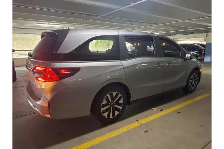 $39900 : Honda Odyssey 2025 EX-L 4dr image 3