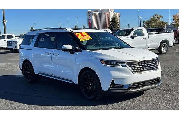 $36984 : Kia Carnival 2023 SX Prestig image 3
