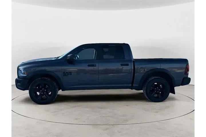 $37888 : Ram 1500 Classic 2024 4x4 SL image 2