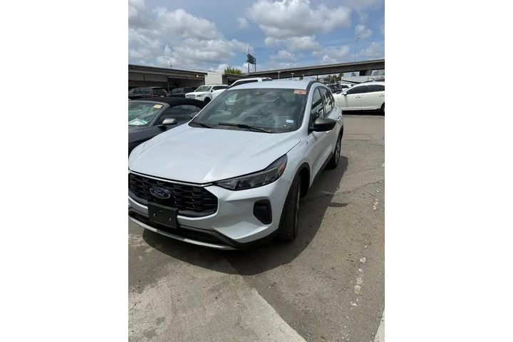 $25500 : Ford Escape 2025 ST-Line 4dr image 1