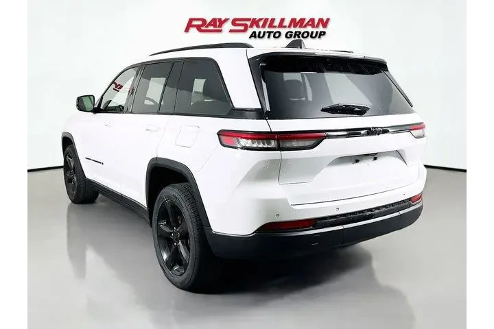 $28975 : Jeep Grand Cherokee 2024 4x2 image 5