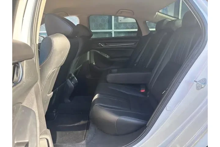 $24488 : Honda Accord 2021 Sport Spec image 9