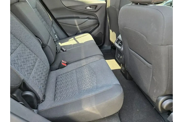 $23991 : Chevrolet Equinox 2023 LT 4d image 4