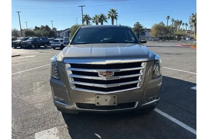$35562 : Cadillac Escalade 2019 4x4 L image 2