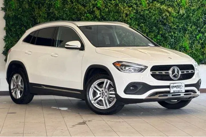 $29533 : Mercedes-Benz GLA 2023 AWD G image 1