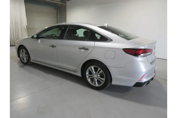 $11950 : Hyundai SONATA 2018 Sport 4d image 8