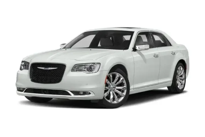 Chrysler 300 2020 Touring 4d image 4