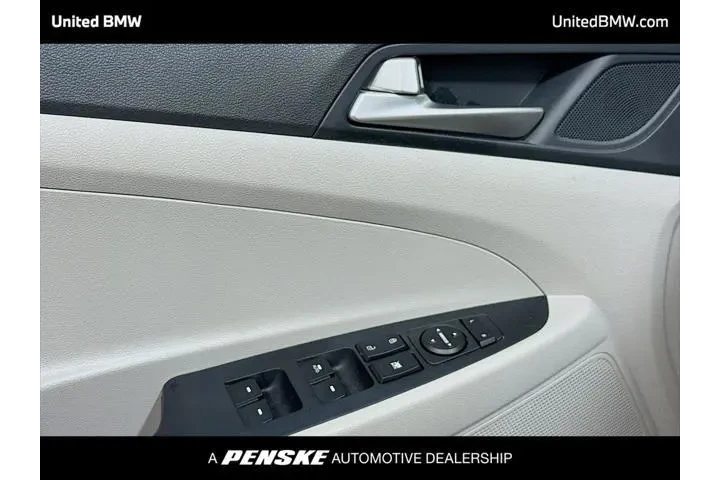 $14460 : Hyundai TUCSON 2019 Value 4d image 3