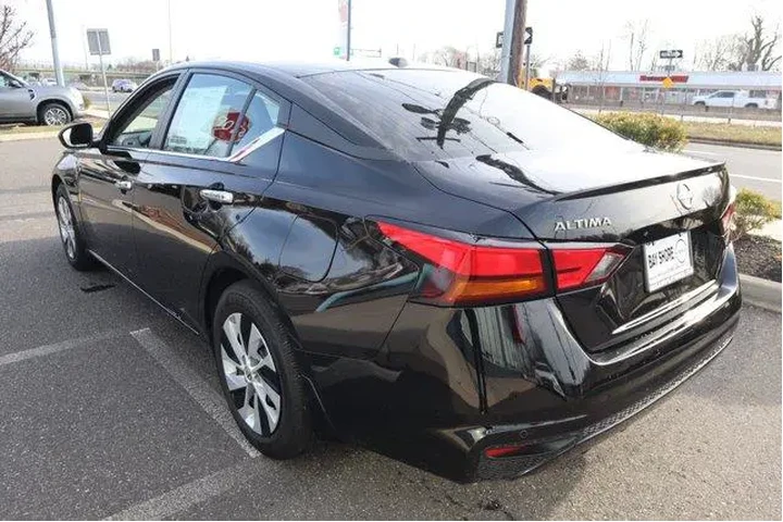 $20400 : Nissan Altima 2025 2.5 S 4dr image 8