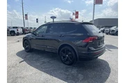 $25535 : Volkswagen Tiguan 2024 SE R- thumbnail