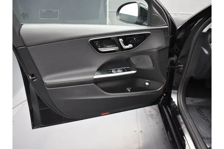 $28526 : Mercedes-Benz C-Class 2023 C image 9