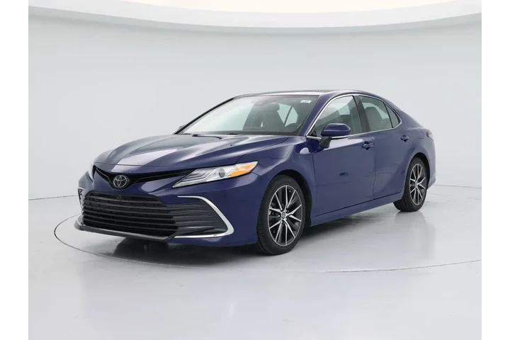 $29998 : Toyota Camry 2023 XLE 4dr Se image 4