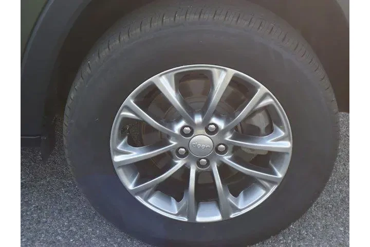 $17900 : Jeep Cherokee 2020 4x4 Latit image 9