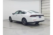 $27998 : Honda Accord 2024 EX 4dr Sed thumbnail