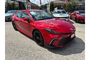 2025 Camry SE thumbnail