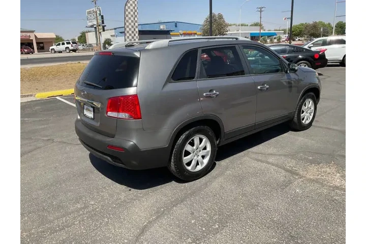 2012 Sorento LX image 4